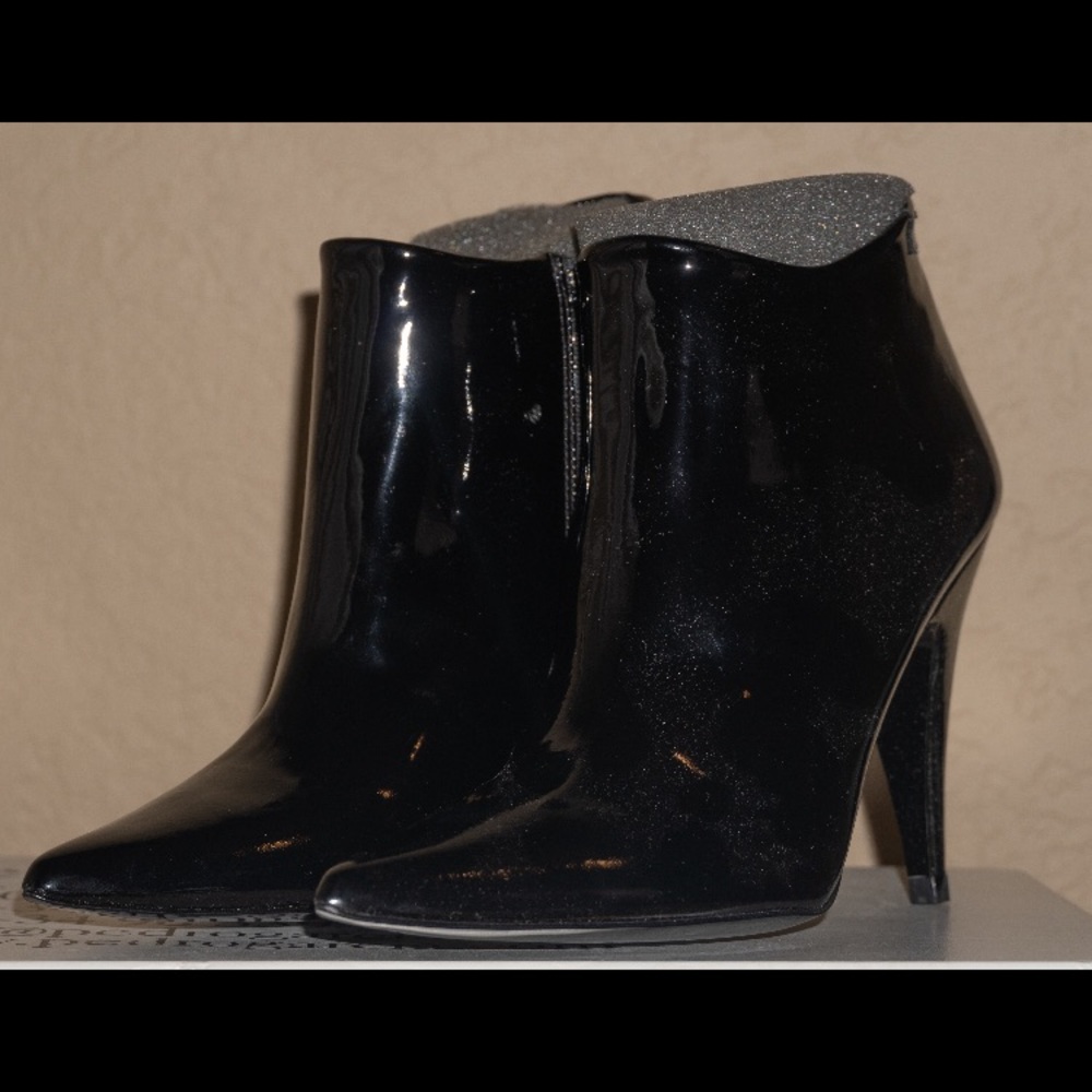 Pedro García Heels